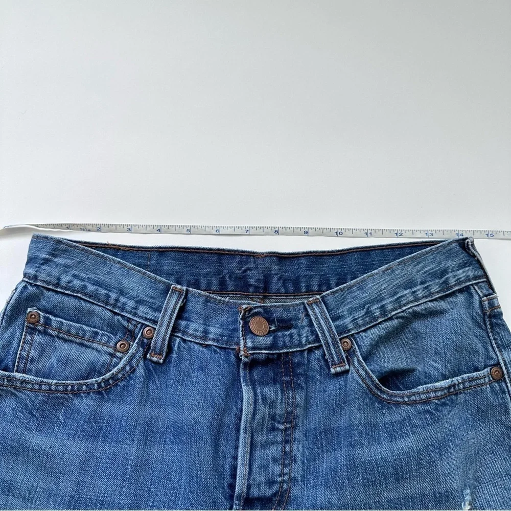 LEVI’S 501 Original Fit Women’s Jeans size 27 32 Salsa Middle - Dark Wash - Picture 11 of 16